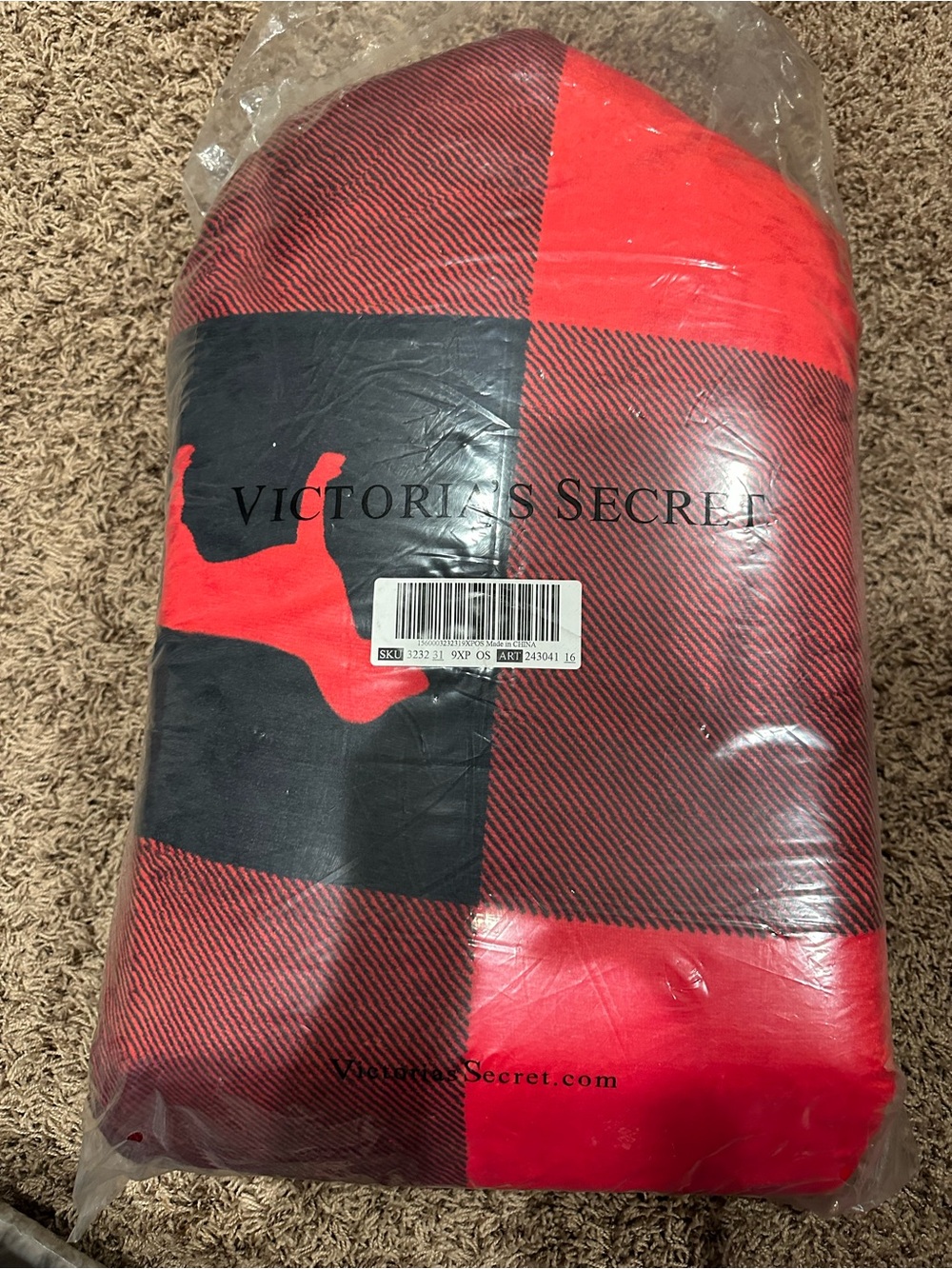 New VS Pink Sherpa Blanket